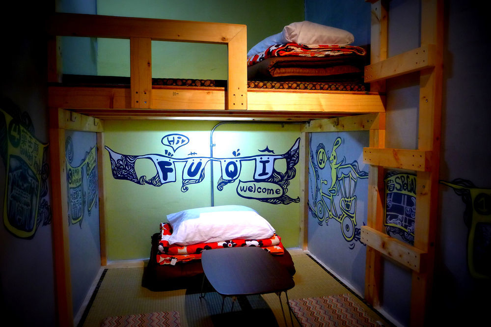 Fuqi Hostel - Heping Tainan Exterior photo